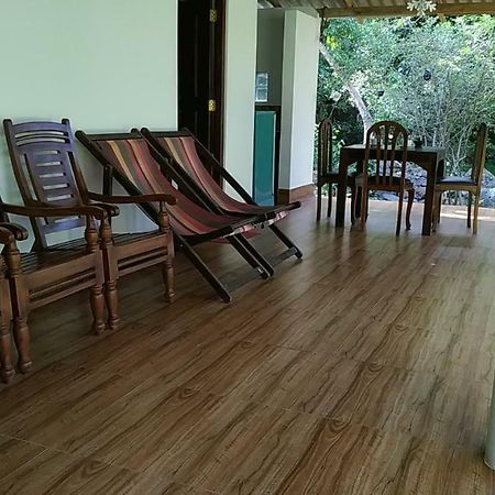 Top Rock Villa Unawatuna Εξωτερικό φωτογραφία